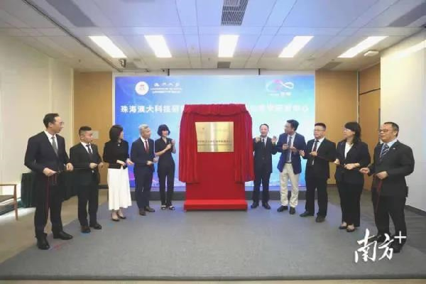 1.png 1.png